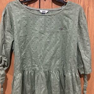 Tommy jeans green large top.